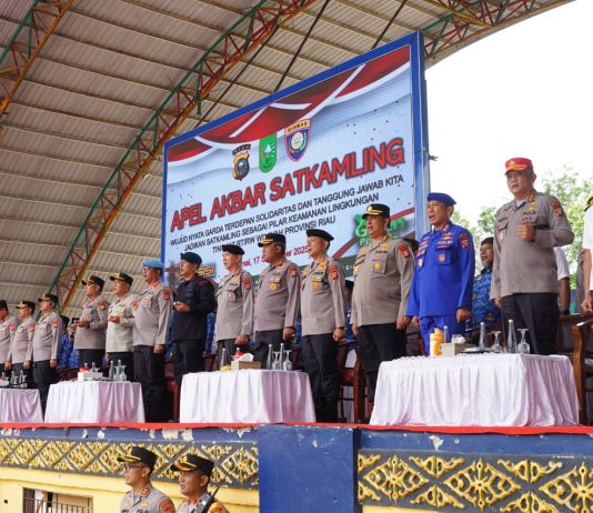 Kapolda Riau Pimpin Apel Satkamling di Dumai