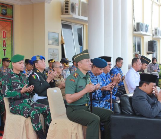 Dandim 0320/Dumai Bersama Forkopimda Ikuti Apel Operasi Zebra Lancang Kuning 2025 untuk Perkuat Budaya Tertib Berlalu Lintas di Kota Dumai