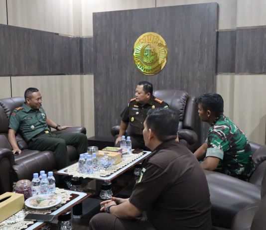 “Dandim 0320/Dumai Lakukan Silaturahmi ke Kejari Dumai Perkuat Sinergi Antar-Instansi”