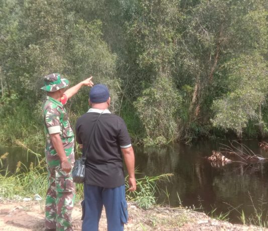 Babinsa Koramil 03/Sungai Sembilan Intensifkan Patroli dan Sosialisasi Cegah Karhutla di Kelurahan Lubuk Gaung”