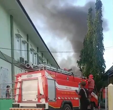 Kebakaran Hanguskan Kantin MTs Negeri Dumai, Aktivitas Belajar Tak Terganggu