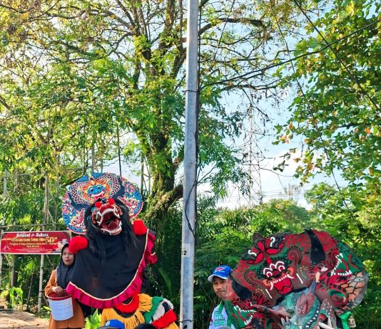 Aksi Donasi GM Pujakesuma & Srikandi Dumai Makin Viral, Dua Grup Jaranan Turun Langsung Hibur Warga Saat Penggalangan Dana Korban Banjir Sumut Sumbar