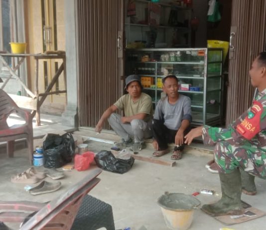 Cegah Karhutla, Babinsa Koramil 02/Bukit Kapur Intensifkan Patroli di Kelurahan Mundam