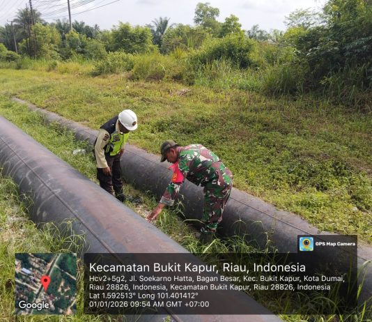 Tim Patroli SKK Migas Koramil 02/BK Bersama Security PHR Amankan Jalur Pipa di Bukit Kapur