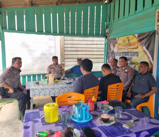 Polsek Medang Kampai Gelar Jum’at Curhat di Kelurahan Pelintung, Warga Sampaikan Kekhawatiran Remaja Nongkrong hingga Larut Malam