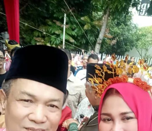 Ketua Srikandi GRIB JAYA Kota Dumai Yenni Jati Tegaskan Srikandi GRIB JAYA Peserta Terbanyak Zapin Massal Berkebaya Laboh Keke se-Provinsi Riau