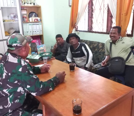 Kodim Dumai Melalui Babinsa Bukit Nenas Laksanakan Komsos, Perkuat Kemanunggalan TNI dan Rakyat