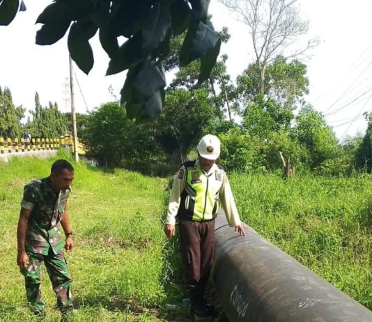 Tim Patroli SKK Migas Koramil 01/Dumai Bersama Security Pertamina Amankan Jalur Pipa Minyak