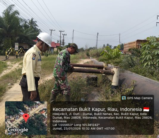 : Tim Patroli SKK Migas Koramil 02/Bukit Kapur Bersama Security PT PHR Amankan Jalur Pipa Minyak