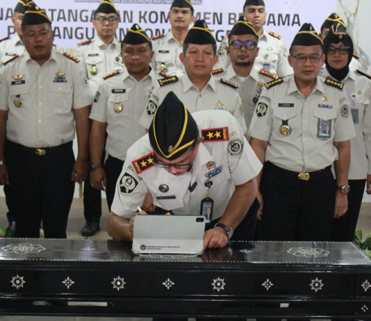 Pembacaan Ikrar dan Penandatanganan Komitmen Bersama Pembangunan Zona Integritas di Lapas Kelas IIA Bengkalis