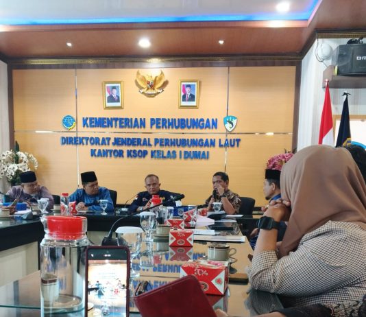 Kepala KSOP Dumai Capt. Diaz Saputra Beri Jaminan Kesejahteraan TKBM, Aliansi TKBM Riau Tetap Pilih Walk Out dari Ruang Rapat dan Menolak Pembentukan UUPJ.