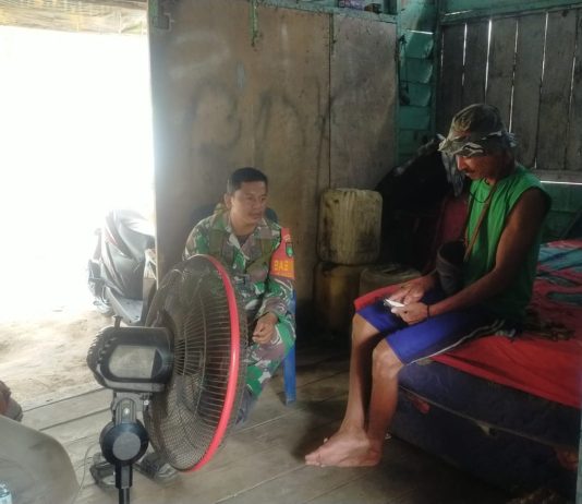 Babinsa Bangsal Aceh Perkuat Silaturahmi Lewat Komsos Bersama Warga