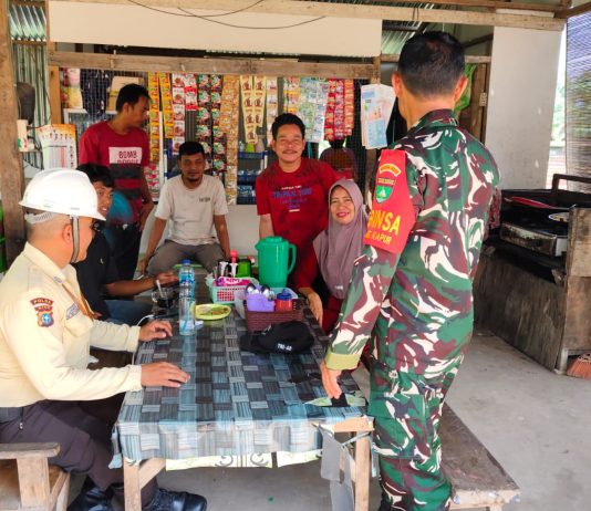 Patroli Pengamanan Jalur Pipa Minyak PT Pertamina Hulu Rokan, Tim SKK Migas Koramil 02/Bukit Kapur Perkuat Sinergi
