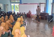 Tekan Pengaruh Gadget Yang Berlebihan Serta Sampaikan Bahaya Narkoba, Sat Binmas Polres Dumai Laksanakan Giat di Sekolah