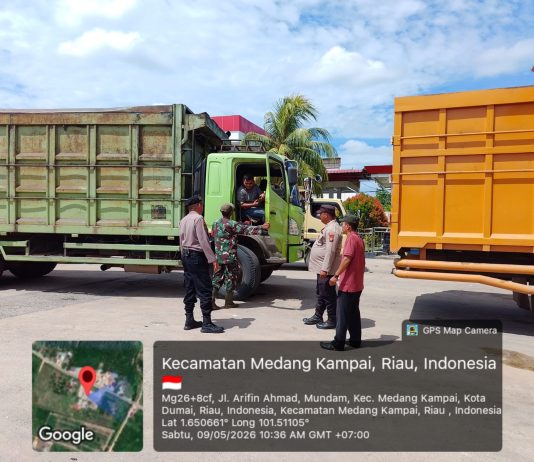 Babinsa Koramil 02/BK Pantau Ketersediaan dan Distribusi BBM di SPBU Mundam
