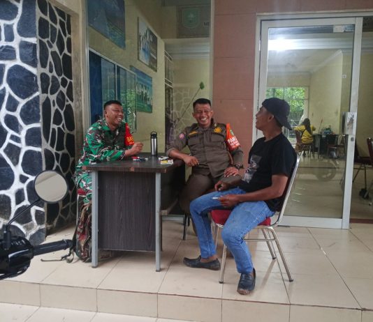 Patroli Gabungan Koramil 01/Dumai dan Security PT PHR Perkuat Pengamanan Jalur Pipa Minyak di Dumai Selatan