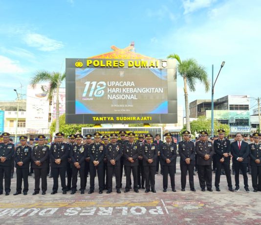 Kapolres Dumai AKBP Angga F. Herlambang SIK.SH Bertindak Sebagai IRUP Dalam Rangka Peringati Hari Kebangkitan Nasional Ke.118 Di Halaman Mapolres Dumai