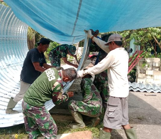 Meski Hadapi Pasang Surut Air Laut, TNI Kebut Pembangunan Jembatan Armco