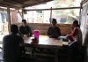 Babinsa Koramil 03/Sungai Sembilan Pererat Silaturahmi dengan Warga Melalui Komsos di Lubuk Gaung