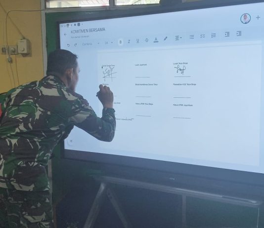 Babinsa Koramil 01/Dumai Hadiri Sosialisasi SPMB SMP Tahun Ajaran 2026/2027 di SMPN Binsus Dumai