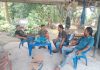 Pererat Silaturahmi dengan Warga, Babinsa Sungai Geniot Aktif Gelar Komsos