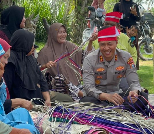 Polres Dumai Gelar Ekspedisi Merah Putih Presisi di Sungai Sembilan, Salurkan Bantuan dan Tanam 200 Bibit Mangrove