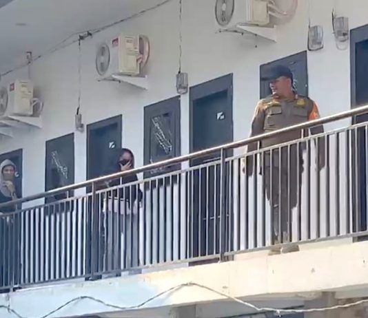 Satpol PP Dumai Razia Hotel dan Kos Subuh-subuh, 17 Orang Diamankan