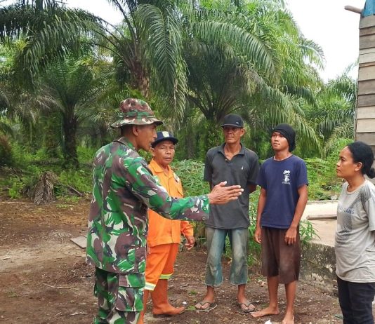 Babinsa dan MPA Gencarkan Patroli Cegah Karhutla di Bukit Batrem