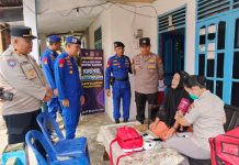 Program JALUR Polres Dumai Hadir di Pesisir Tanjung Palas, Salurkan Sembako dan Gelar Pengobatan Gratis