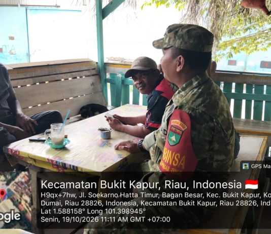 Koramil 02/Bukit Kapur Bersama Petugas PHR Patroli Jalur Pipa Minyak, Warga Diimbau Patuhi Larangan